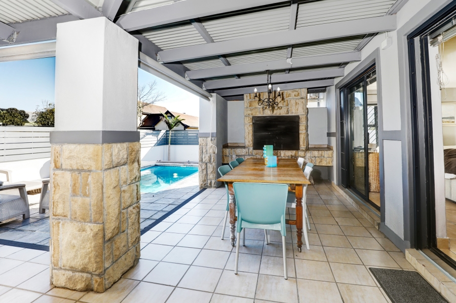 4 Bedroom Property for Sale in Burgundy Estate Western Cape